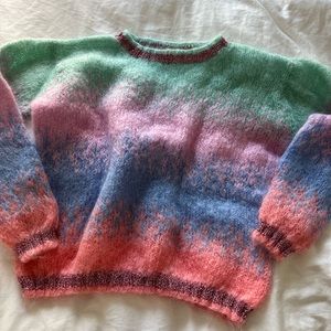 Rose carmine sweater